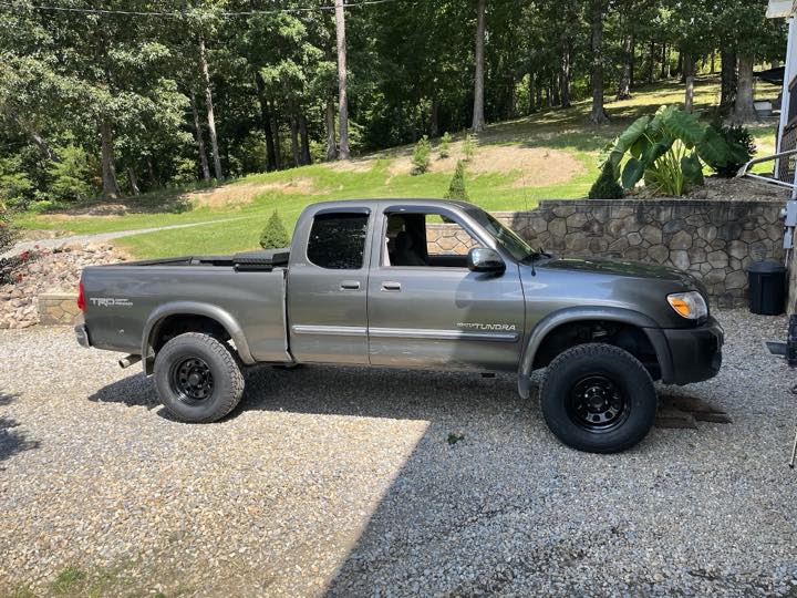 Tuff Enuff 4-Wheel Drive Center off-road work