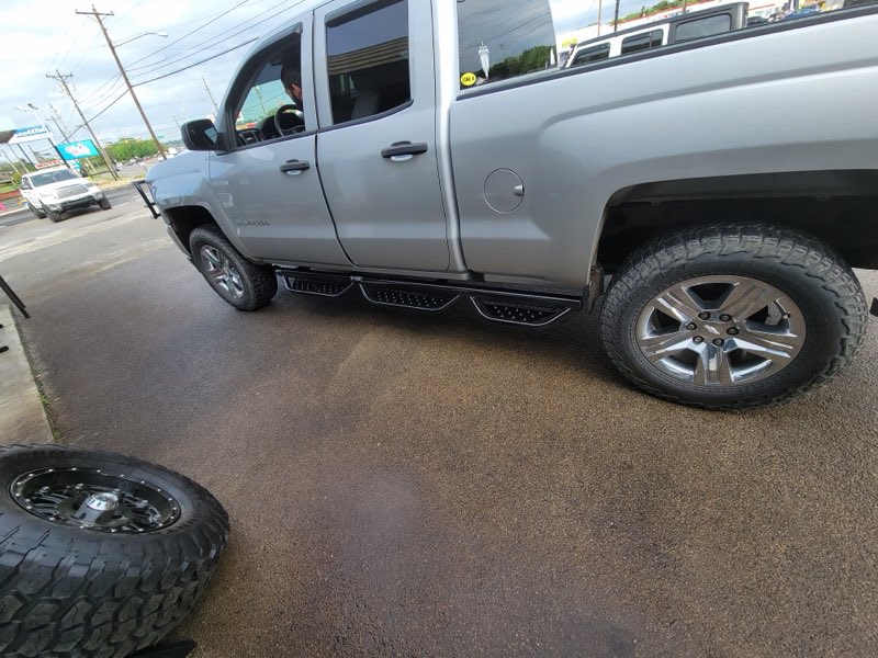 Tuff Enuff 4-Wheel Drive Center off-road work